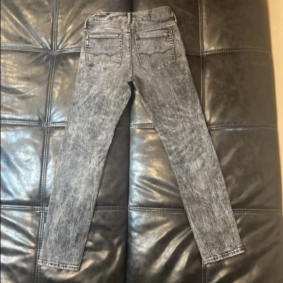 American Eagle Jeans. - Picture 2 of 4